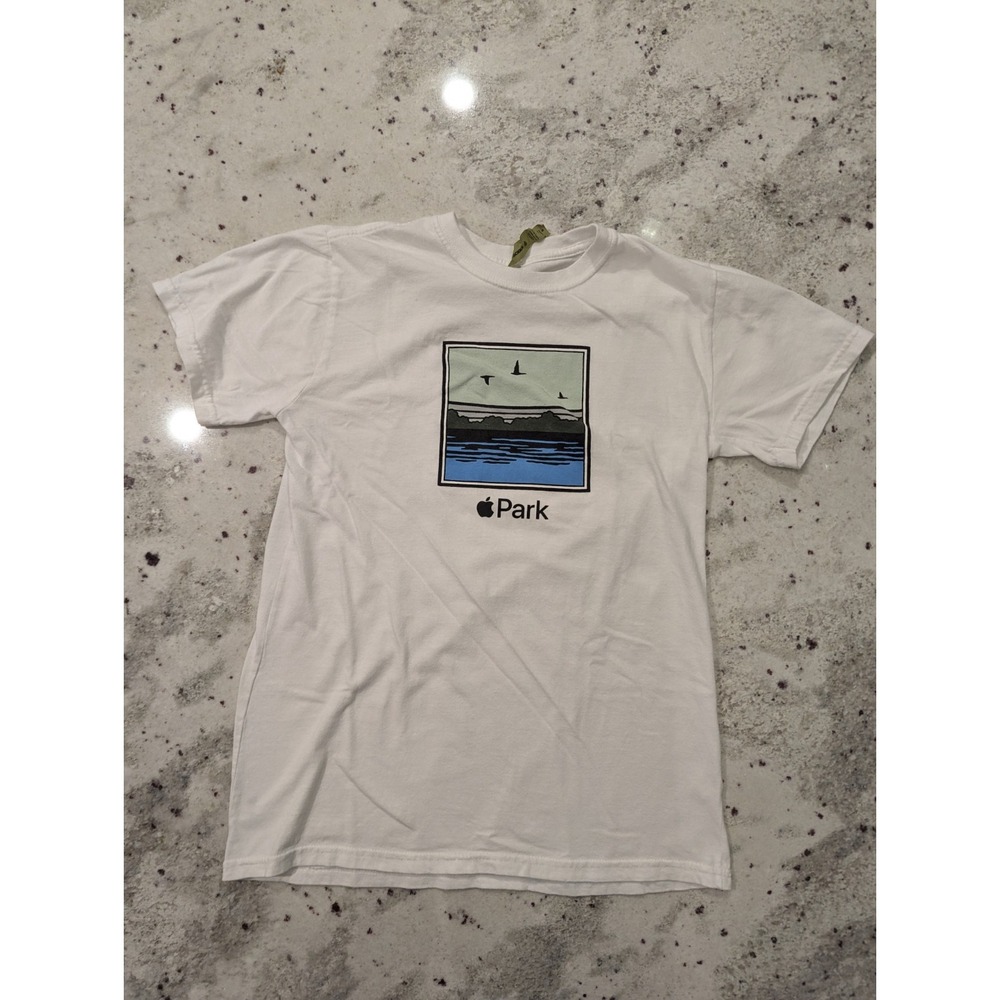Apple Computers Park Lake Unisex Adult‎ Sm/Youth XL Wh T-Shirt California 95014